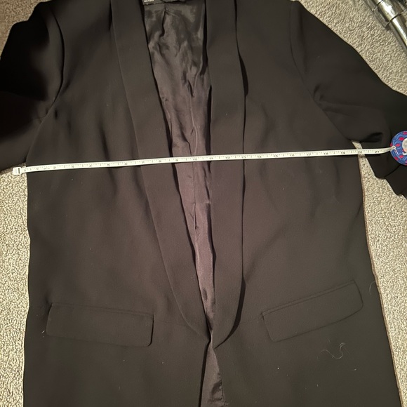 Zara Black Blazer - Picture 7 of 9